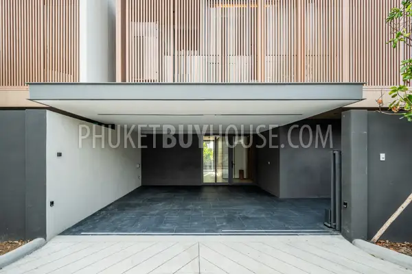 LAG7220: 3+1 Bedroom Beachfront Villa in Bang Tao. Photo #18