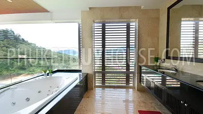 PAT875: Patong Luxury 4 bed Villa (Sea-View). Photo #11