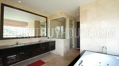 PAT875: Patong Luxury 4 bed Villa (Sea-View). Photo #12