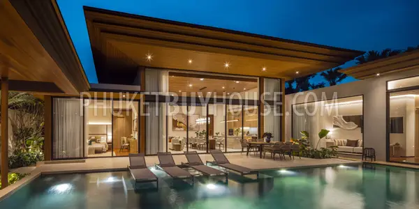CHE22057: Daintily Designed 4 Bedroom Villa for Sale Near Bang Tao Beach. Photo #1