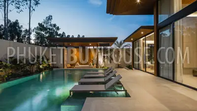 CHE22057: Daintily Designed 4 Bedroom Villa for Sale Near Bang Tao Beach. Photo #7