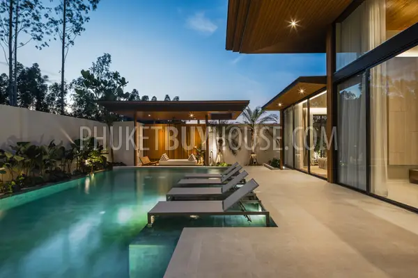 CHE22057: Daintily Designed 4 Bedroom Villa for Sale Near Bang Tao Beach. Photo #7