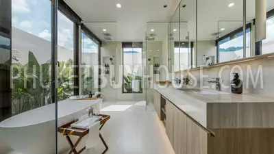 CHE22057: Daintily Designed 4 Bedroom Villa for Sale Near Bang Tao Beach. Photo #9