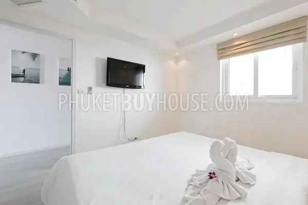 KAT23093: 1-Bedroom Ocean & Mountain View Apartment in Kata, Phuket. Photo #10