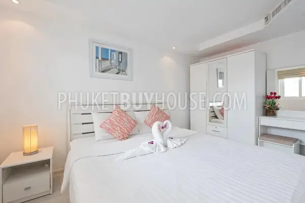 KAT23093: 1-Bedroom Ocean & Mountain View Apartment in Kata, Phuket. Photo #13