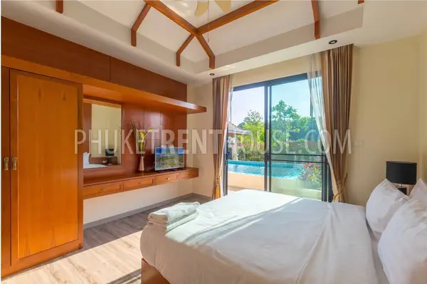 RAW23101: 3-bedroom villa for rent in a family-run resort in Rawai, Phuket. Photo #10