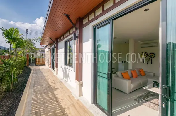 RAW23101: 3-bedroom villa for rent in a family-run resort in Rawai, Phuket. Photo #14