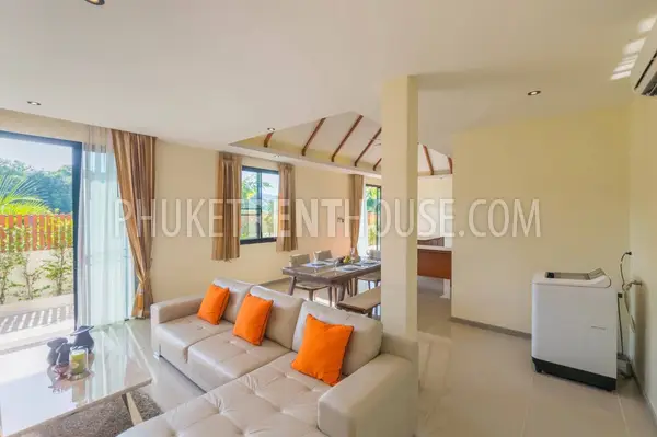 RAW23101: 3-bedroom villa for rent in a family-run resort in Rawai, Phuket. Photo #8