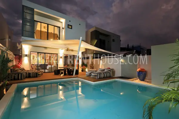 RAW23102: 4-bedroom villa for rent on a quiet hill in Rawai, Phuket. Photo #20