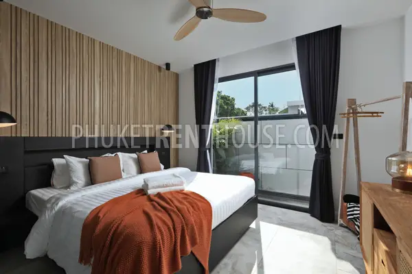 RAW23102: 4-bedroom villa for rent on a quiet hill in Rawai, Phuket. Photo #31