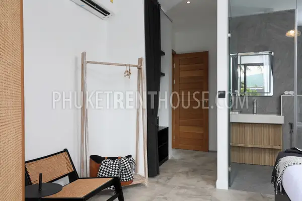RAW23102: 4-bedroom villa for rent on a quiet hill in Rawai, Phuket. Photo #23