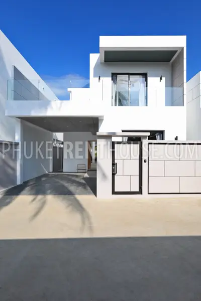 RAW23102: 4-bedroom villa for rent on a quiet hill in Rawai, Phuket. Photo #8