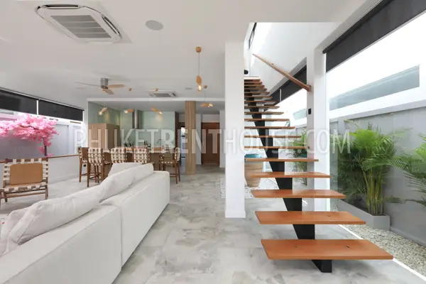 RAW23102: 4-bedroom villa for rent on a quiet hill in Rawai, Phuket. Photo #2