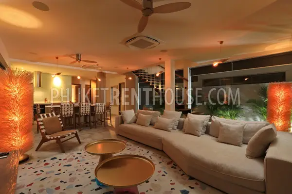 RAW23102: 4-bedroom villa for rent on a quiet hill in Rawai, Phuket. Photo #38