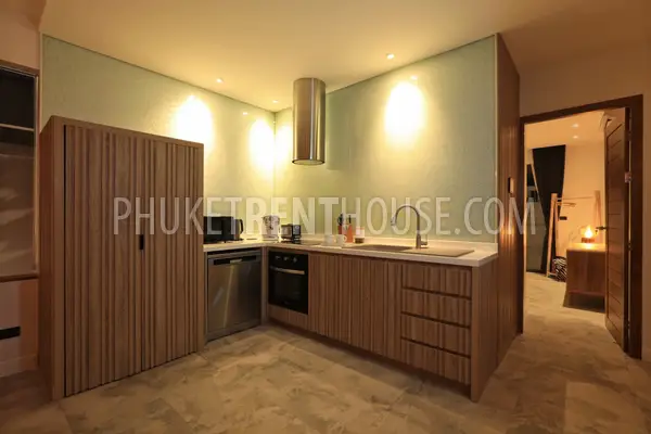 RAW23102: 4-bedroom villa for rent on a quiet hill in Rawai, Phuket. Photo #25