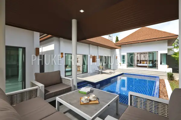 RAW23103: 4-bedroom villa for rent between Rawai and Nai Harn, Phuket. Photo #1