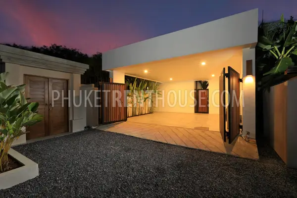 RAW23103: 4-bedroom villa for rent between Rawai and Nai Harn, Phuket. Photo #34