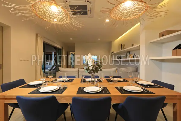 RAW23103: 4-bedroom villa for rent between Rawai and Nai Harn, Phuket. Photo #22