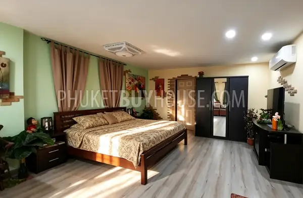 RAW6378: Two Bedroom Apartment in Rawai. Photo #9