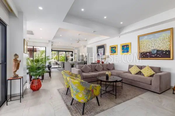 LAG23151: Luxury 3-Bedroom Villa Near Laguna Beach, Phuket. Photo #10