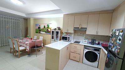 PAT21714: Two Bedroom Freehold Apartment in Patong. Photo #9