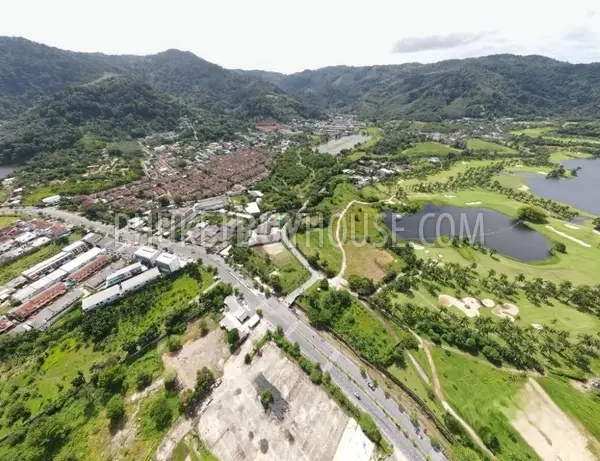 KTH23153: 71 Rai Development Land with Main Road Access in Kathu, Phuket. 照片 #1