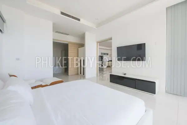 KAT4197: An exclusive luxury 3 bedroom unit with sea view in Phuket. Photo #10