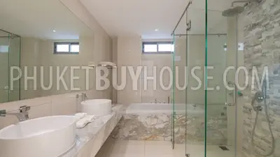 KAT23158: 2-Bedroom Sea View Freehold Residence in Kata For ReSale. Fotoğraf #20