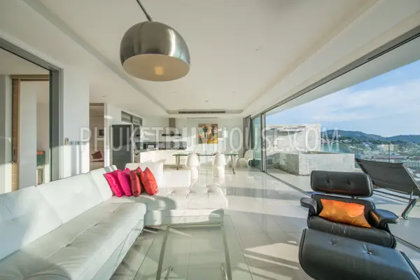KAT23158: 2-Bedroom Sea View Freehold Residence in Kata For ReSale. Photo #5