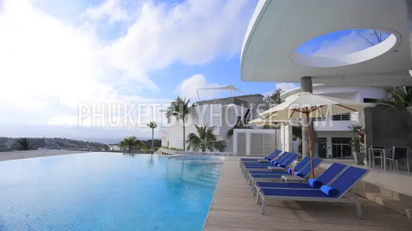 KAT23159: 2-Bedroom Sea View Freehold Residence in Kata For ReSale. Photo #1