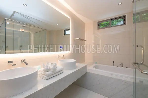 KAT23159: 2-Bedroom Sea View Freehold Residence in Kata For ReSale. Photo #8