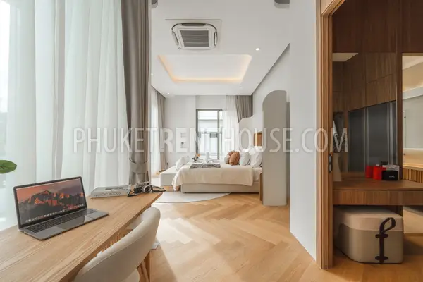 RAW23160: 4-Bedroom Private Pool Villa For Rent in Saiyuan, Rawai, Phuket. Photo #10