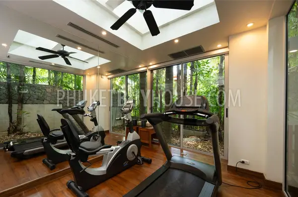 KAT23162: 6-Bedroom Sea View Villa in Kata, Phuket. Photo #33
