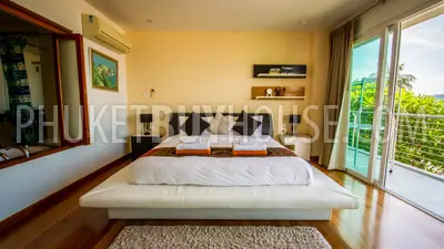PAN23163: 3-Bedroom Beachfront Duplex with Sea Views in Panwa, Phuket. Photo #13