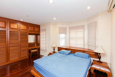CHA4023: 3 bedroom Family house in Chalong. Photo #16