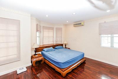 CHA4023: 3 bedroom Family house in Chalong. Photo #17