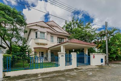 CHA4023: 3 bedroom Family house in Chalong. Photo #20