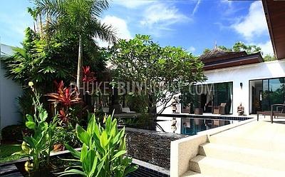 LAY4024: Exclusive Thai Balinese Villa: Your private green paradise by Layan beach.... Photo #3