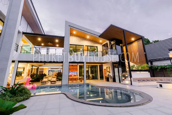 NAI23172: 4-Bedroom Private Heated Pool Villa in Nai Harn, Phuket. Photo #76