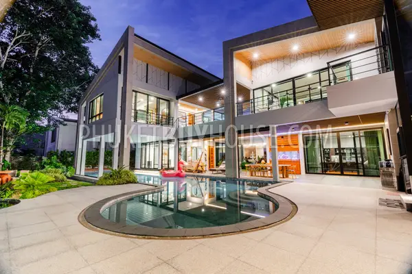 NAI23172: 4-Bedroom Private Heated Pool Villa in Nai Harn, Phuket. Photo #80