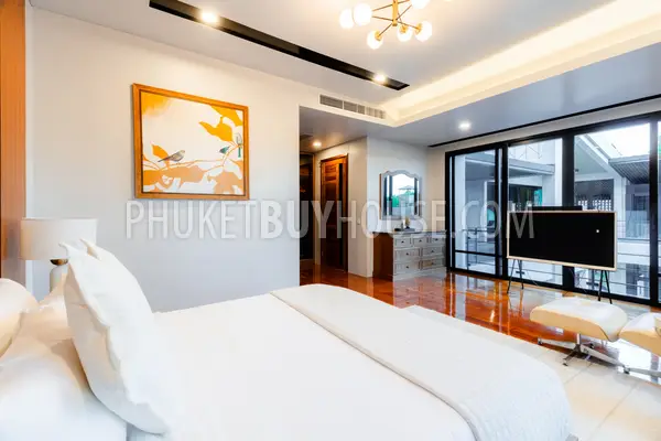 NAI23172: 4-Bedroom Private Heated Pool Villa in Nai Harn, Phuket. Photo #10
