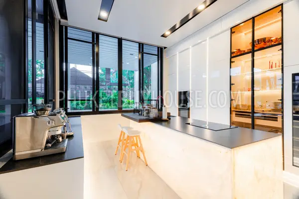 NAI23172: 4-Bedroom Private Heated Pool Villa in Nai Harn, Phuket. Photo #28