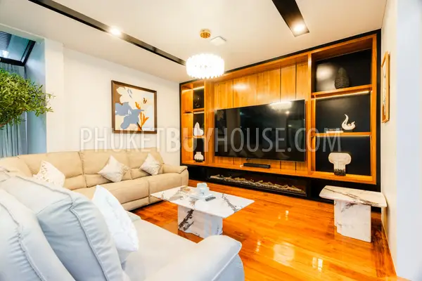 NAI23172: 4-Bedroom Private Heated Pool Villa in Nai Harn, Phuket. Photo #22