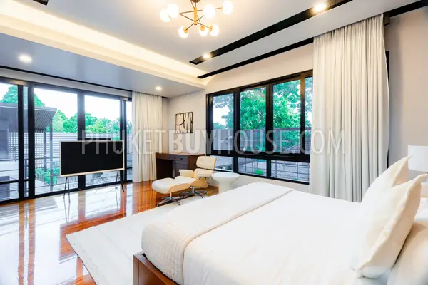 NAI23172: 4-Bedroom Private Heated Pool Villa in Nai Harn, Phuket. Photo #21