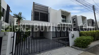 LAG23136: 5-Bedroom Garden Pool Villa in Laguna, Phuket