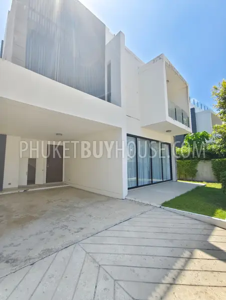 LAG23137: 5-Bedroom Rooftop Pool Villa in Laguna, Phuket. Photo #4