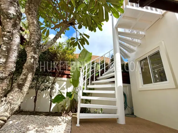 NAI23138: 3-Bedroom Private Pool Villa in Nai Harn, Phuket. Fotoğraf #4
