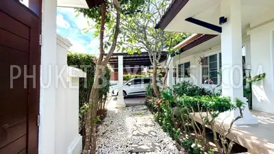 NAI23138: 3-Bedroom Private Pool Villa in Nai Harn, Phuket. Fotoğraf #5