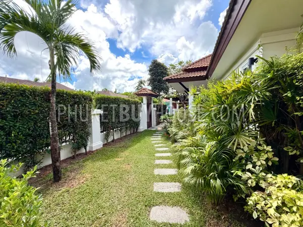 NAI23138: 3-Bedroom Private Pool Villa in Nai Harn, Phuket. Fotoğraf #36
