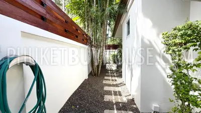 NAI23138: 3-Bedroom Private Pool Villa in Nai Harn, Phuket. Fotoğraf #26